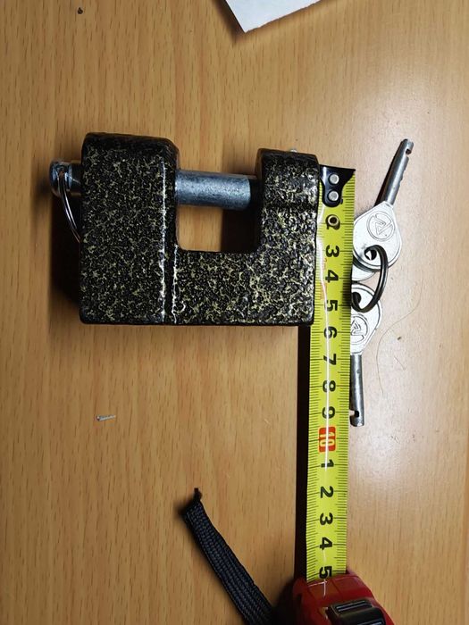 Навісний замок, Замок навесной