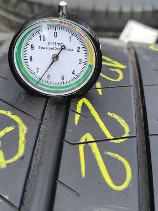 Opony Pirelli p zero 305/30/20 para