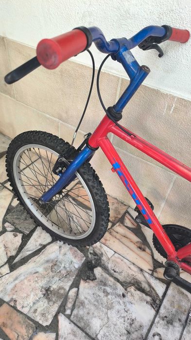 Bicicleta Criança / Jovem Roda 20 - Estilo BTT - Económica