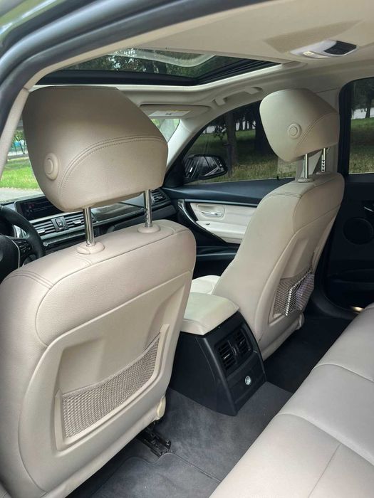 Продам BMW 328I. 2015