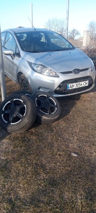 Ford Fiesta в хорошому стані