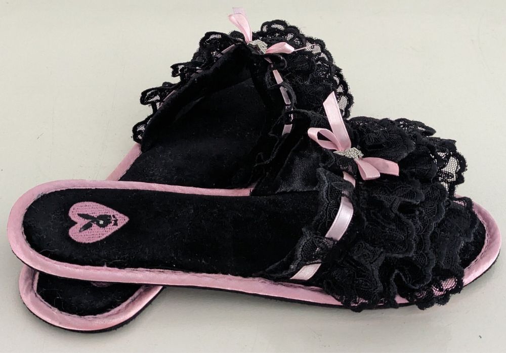 Шлепки тапочки плейбой