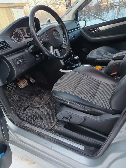 Продам   MERCEDES-BENZ В-200  145к.с.