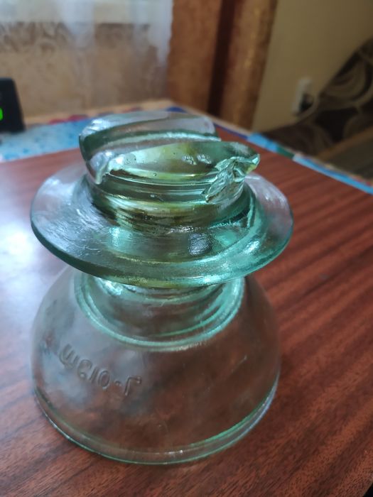 Продаю изоляторы ШС - 10 - Г