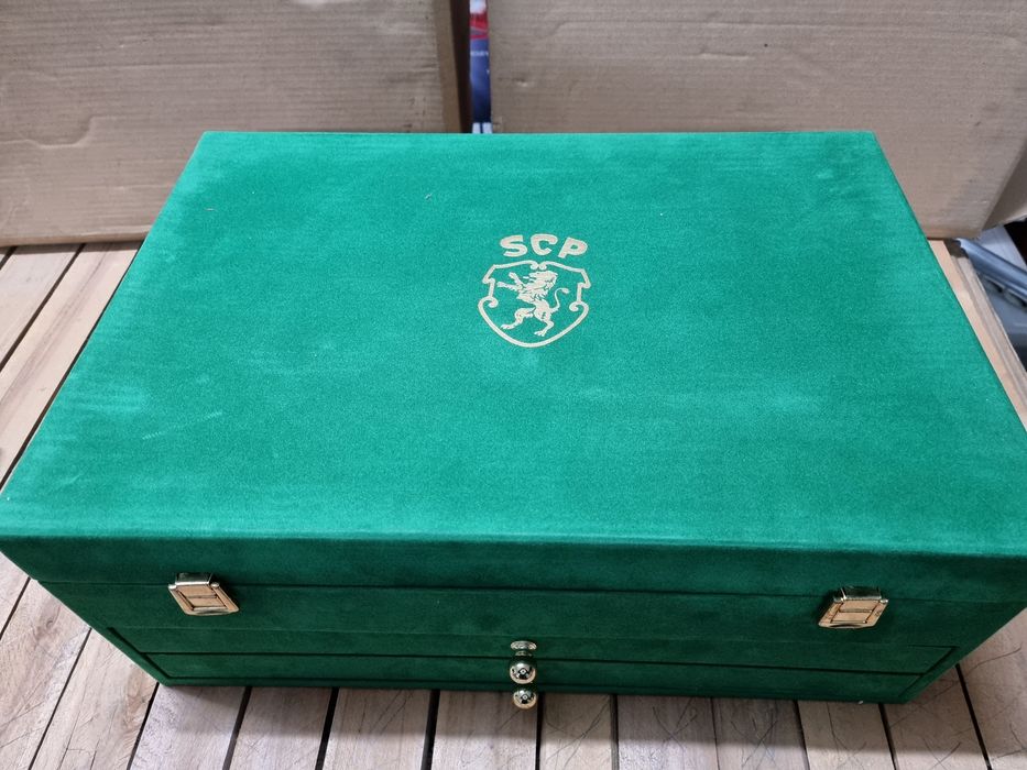 Faqueiro sporting campeão nacional 131 peças  de coleção