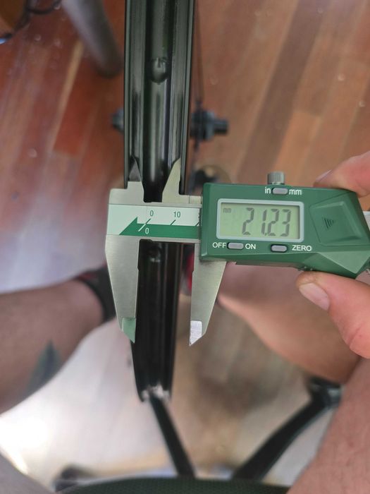 Szosowe Koła Karbonowe/Carbonowe Veloman Palladium 33 - Shimano Road/Bianchi Infinito