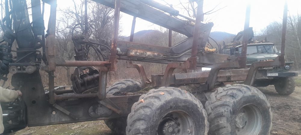 Valmet 840 форвардер