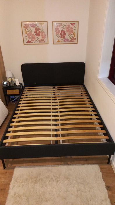 Cama Casal + Colchão Ikea - Como Novos