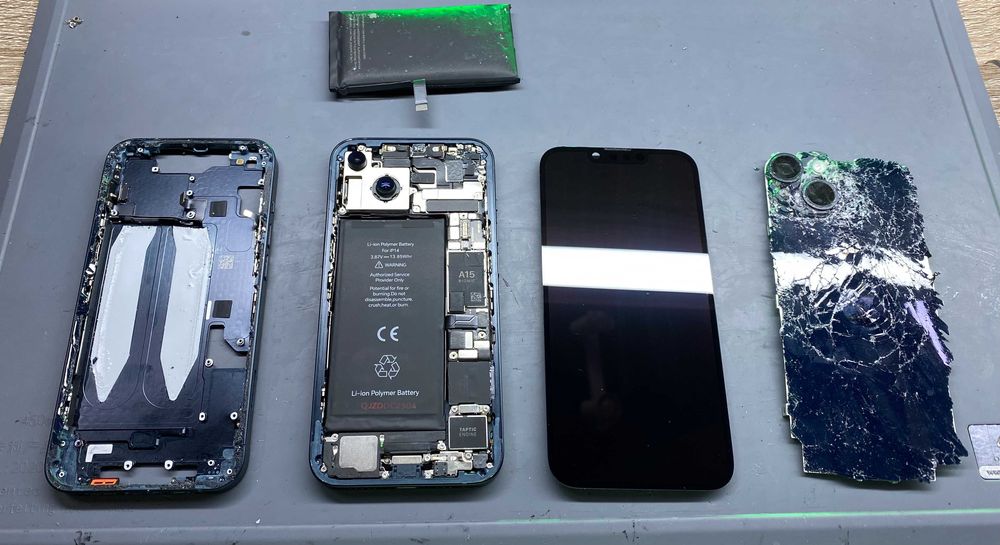 Ремонт телефонів (акумулятор, дисплей, кришка, переклейка скла)