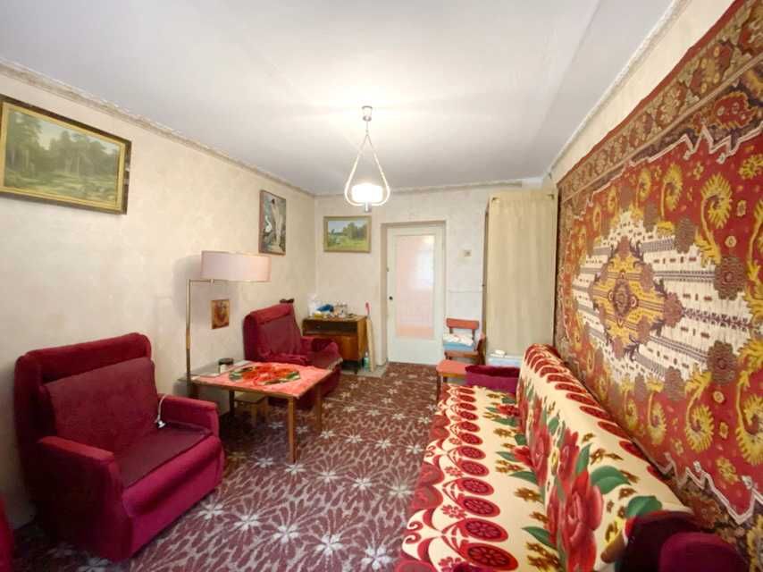 Продаю 2-кімнатну квартиру в Лісках, вул. Є. Логінова.ц6
