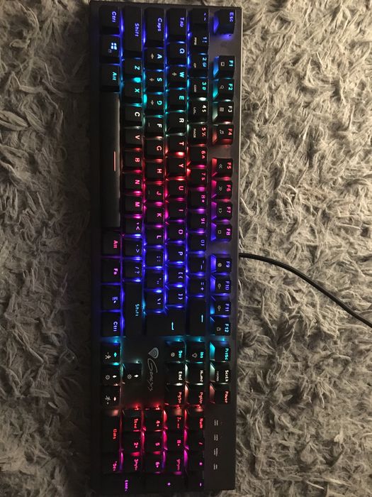 Klawiatura mechaniczna genesis thor300RGB