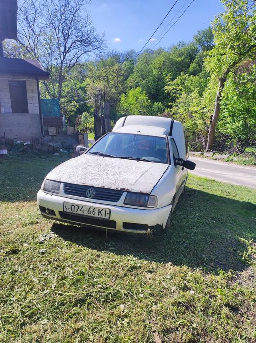 Volkswagen Caddy 2003 р. — газ/бензин, грузопасажир