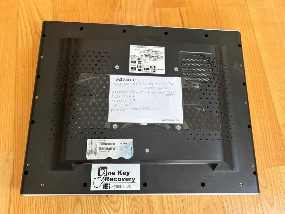 Komputer przemysłowy panelowy iEi model AFL-15A na części.