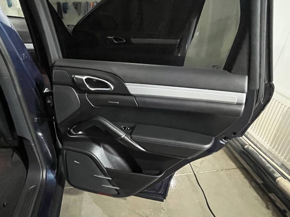 Продам Porshe Cayenne дизель 2013 Состояние идеальное!