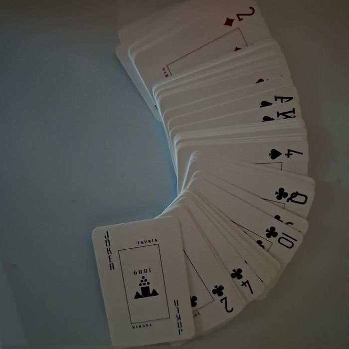 Продам карти гральні