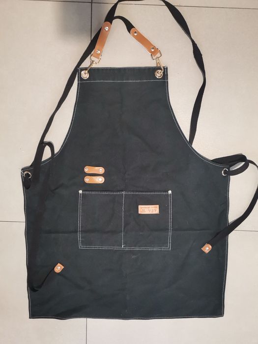 Porządny fartuch kuchenny gastronomiczny czarny