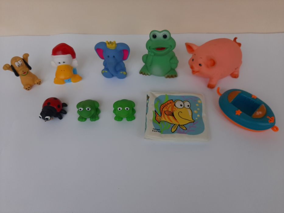 Резинові іграшки піщалки для купання