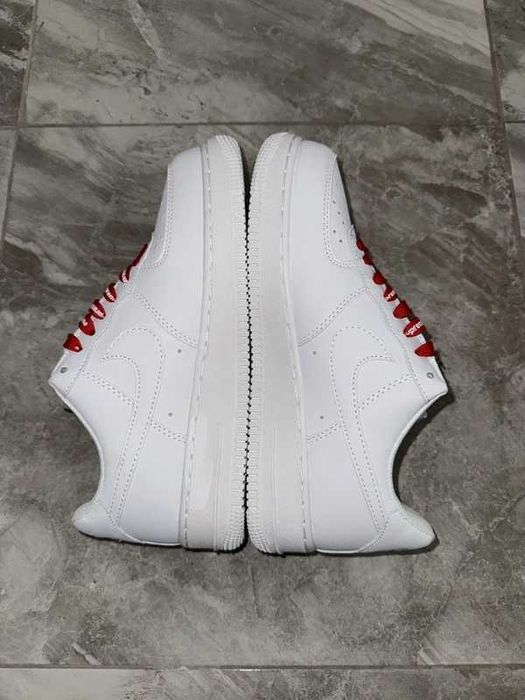 Nike Air Force 1 x Supreme 39
