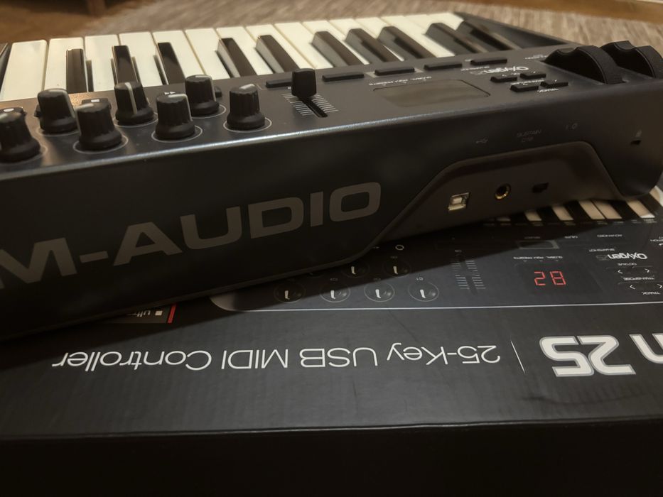 M-Audio Oxygen 25