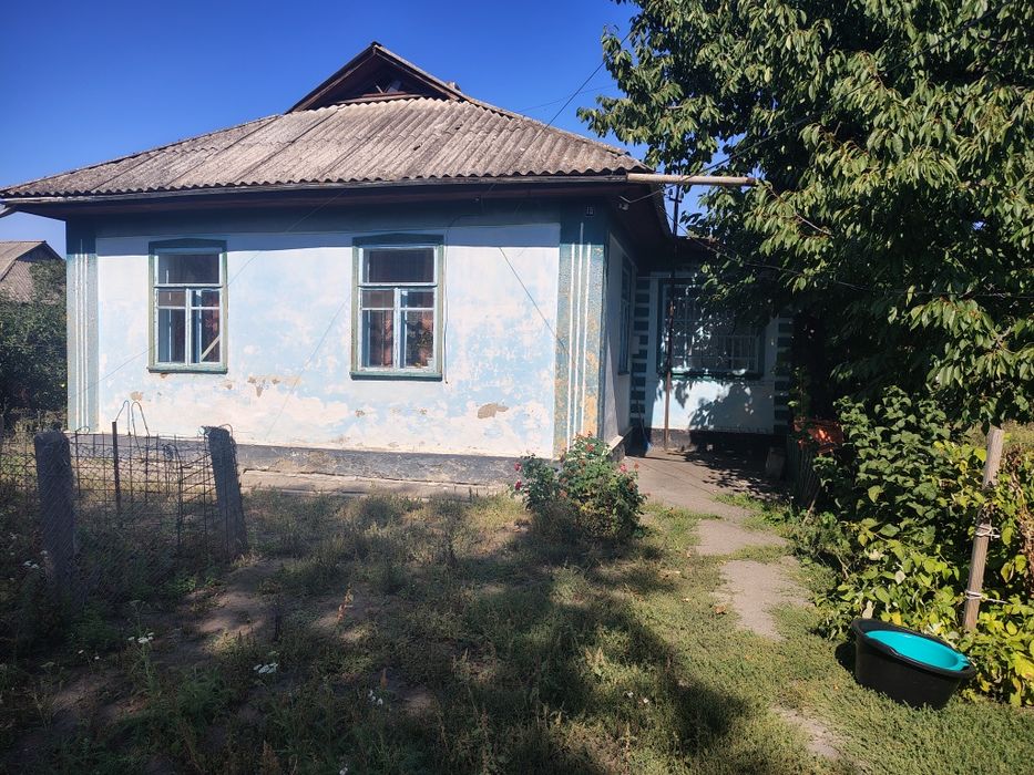Будинок з опаленням та водопостачанням