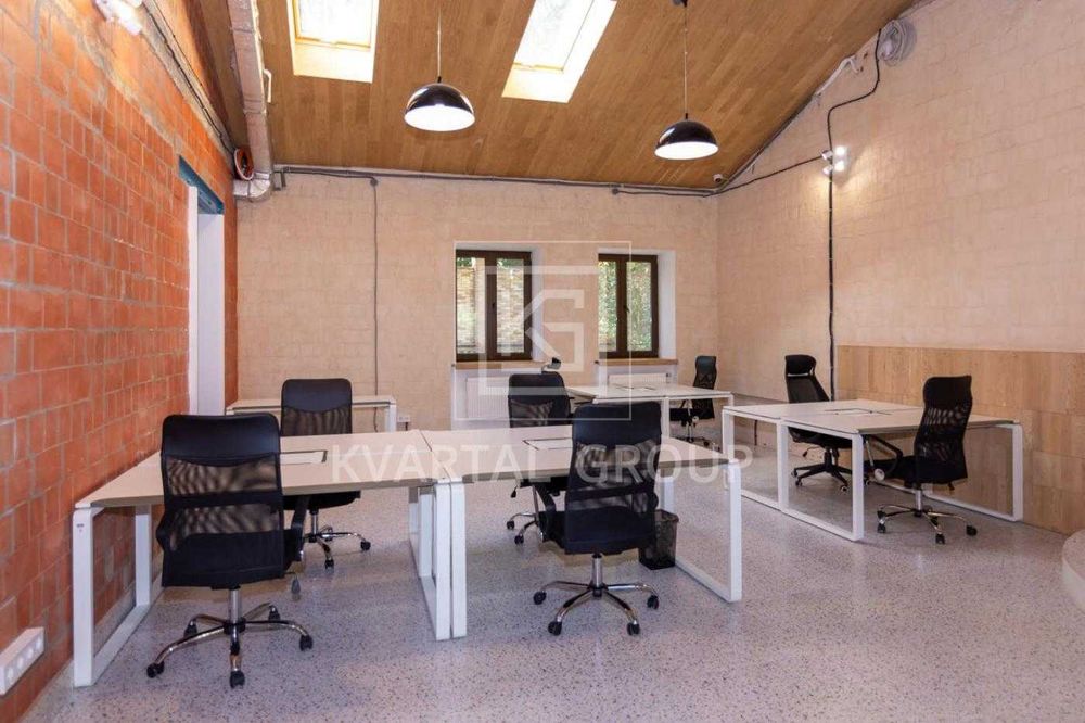 Розкішна резиденція 1087 м² з озером та повною автономією, 45 соток