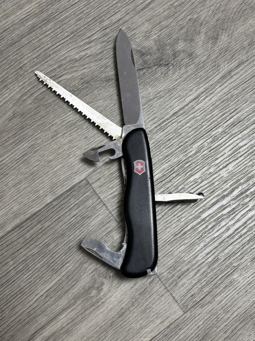 Складной Victorinox Nomad/Pickniker Номерной