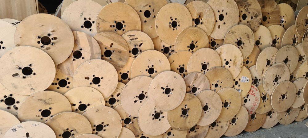 SZPULE sklejkowe po kablach bębny na kable rolki SZPULA DUŻE ILOŚCI