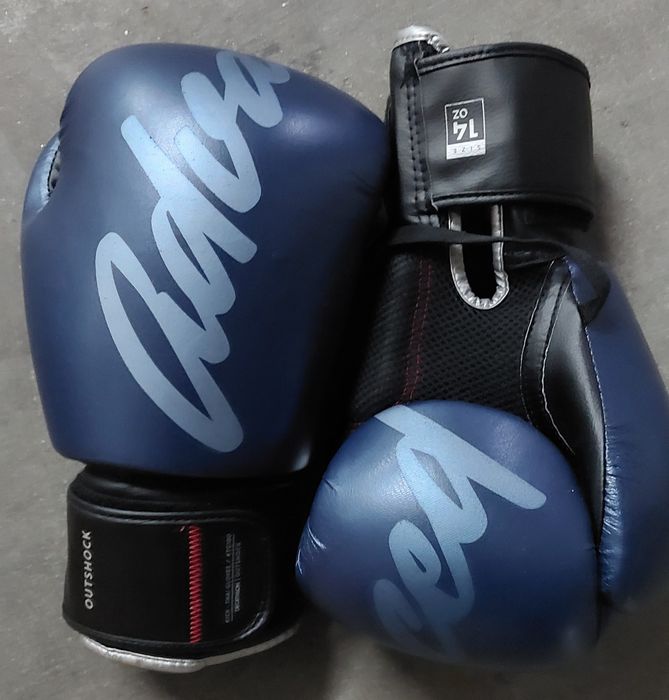 Luvas de Boxe, Kickboxing e Muay Thai
Abrir filtros, 0 filtros aplicad