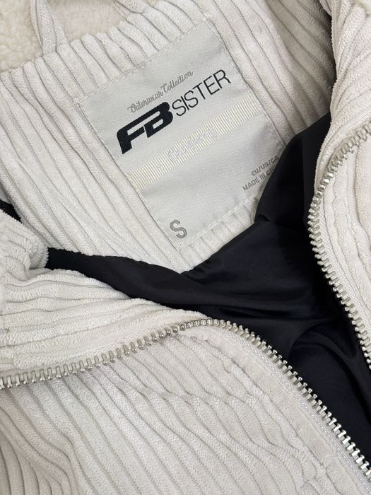 Демісезонна куртка