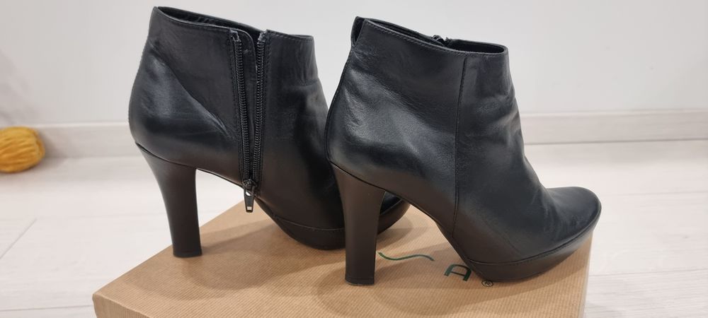 Buty Unisa nowe okazja