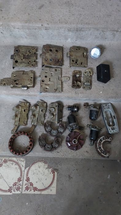 Продам замок  двери ГАЗ-24