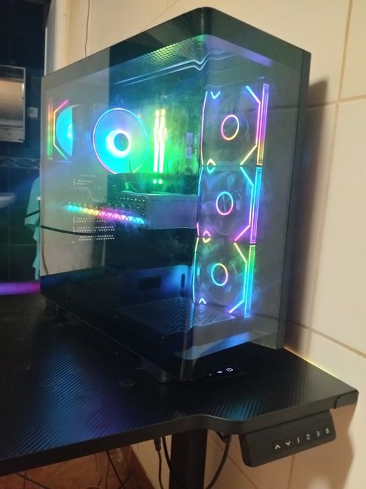 pc gaming - ryzen 5 7600 - RTX 5070 - 32GB - 1TB