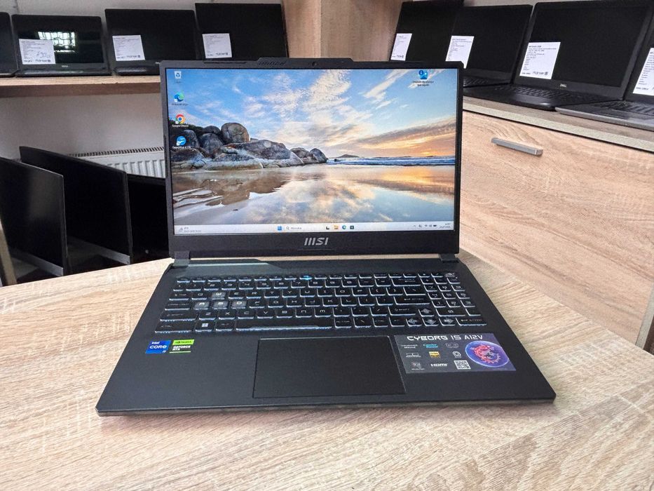 Laptop MSI Cyborg 15 A12V - i7-12650H, 16GB ram, dysk SSD, RTX 4050