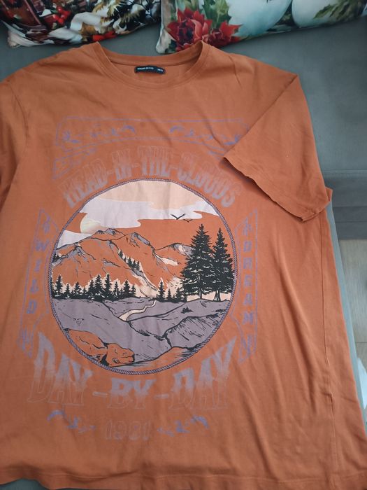 T-shirt młodzieżowy House