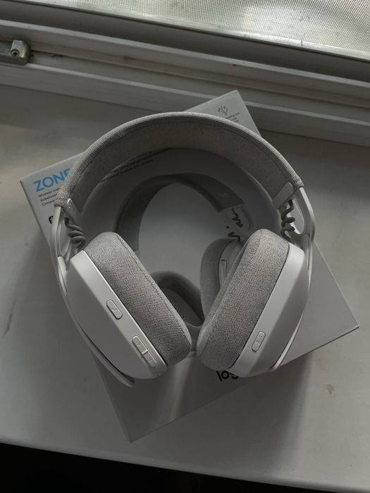 Logitech Zone Vibe 100 Off-White — як нові, повний комплект, коробка