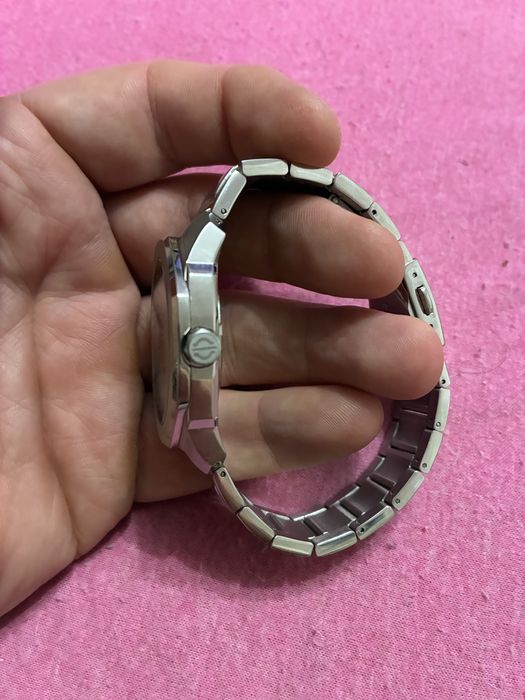 На гарантии состояние новых.полный комплект