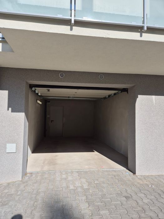 Wynajmę garaz Pana Tadeusza 21