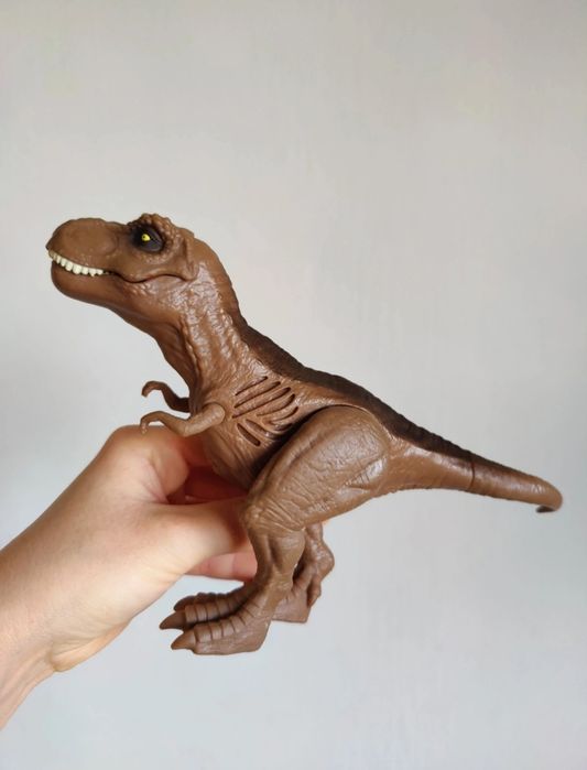 Figurka dinozaur Tyranozaur T- Rex tirex otwiera paszczę ryczy dźwięk