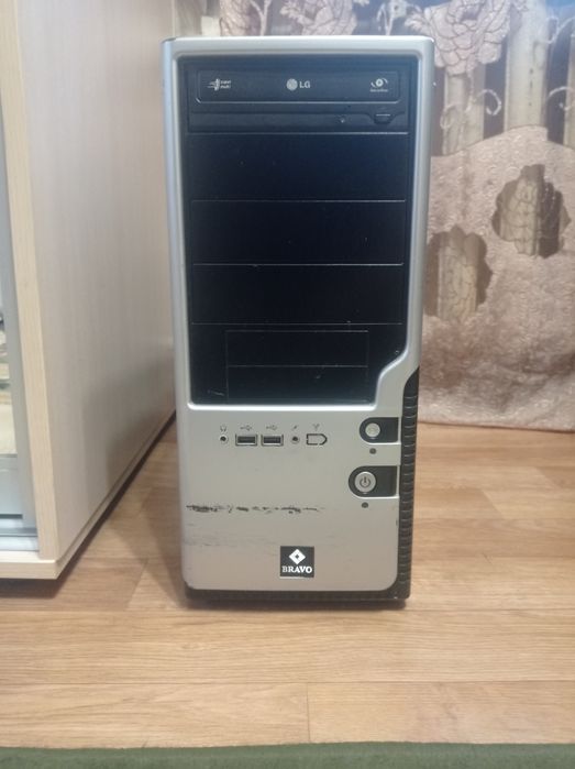 Продам компьютер с монитором рабочий