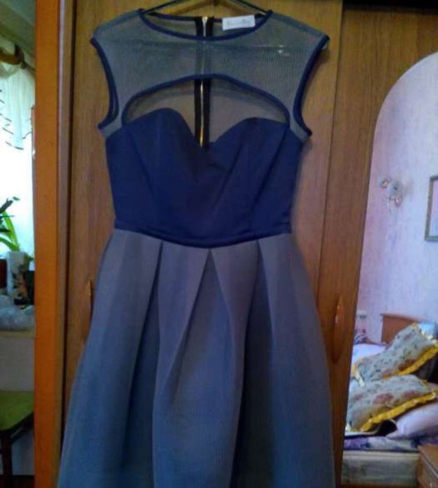 Гарна сукня на випускний