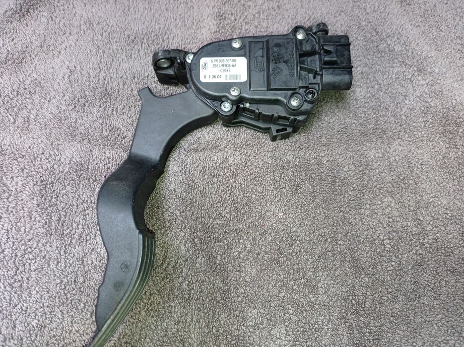 Pedal do acelerador para Ford Fiesta