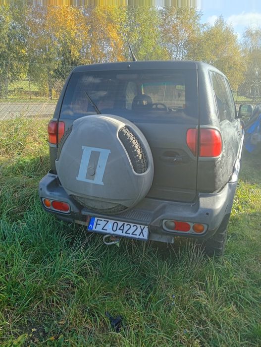 Nissan Terrano 2.4 LPG 4x4