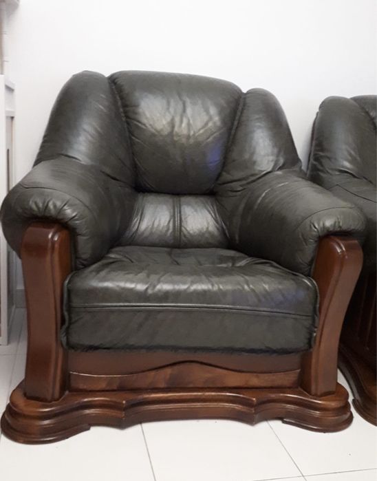 Sofás em Pele Verde Escuro Portimão • OLX Portugal