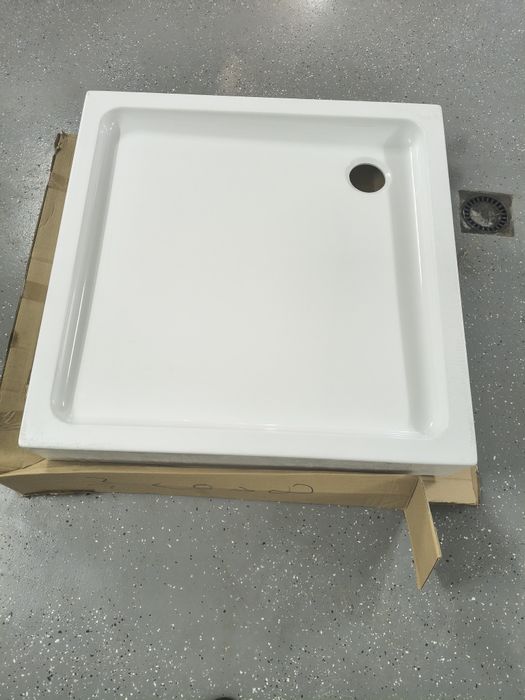 Sprzedam nowy brodzik  firmy Cersanit 90x90