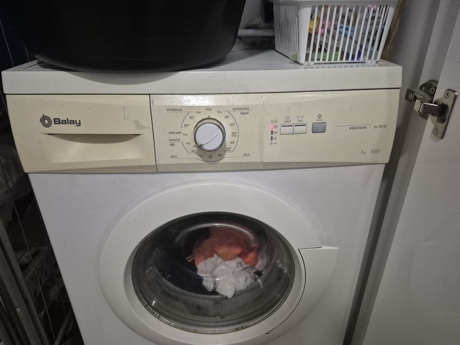 Vendo maquina roupa Idensit