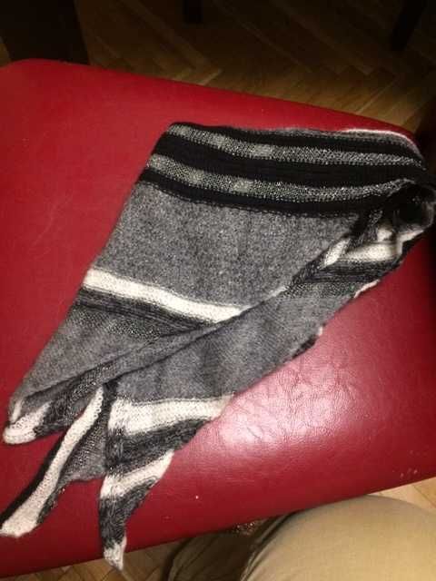 benetton czapka z szalikiem