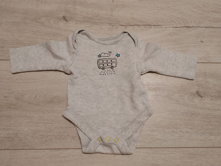 Zestaw ubranek niemowlęcych, rozmiar 56