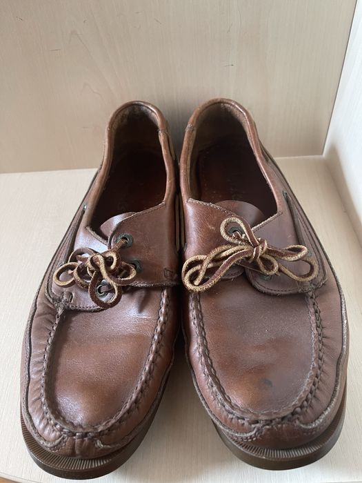 Продаються чоловічі топсайдери бренду Clarks