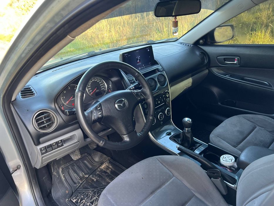 Продам машину Mazda 6
