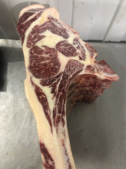 Стейк Рибай на кости-680 грн/кг, Каре , Томагавк